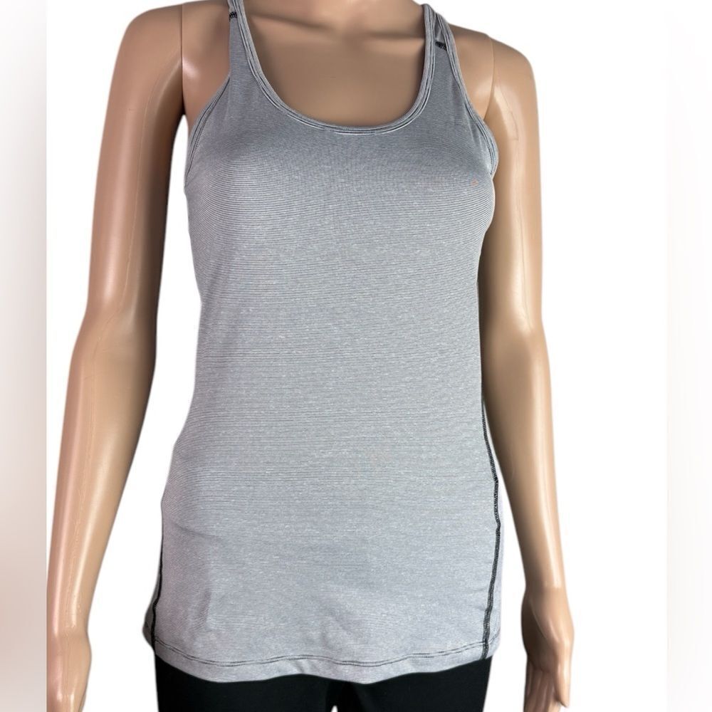 Under Armour Black & White Pin Striped Athletic Tank Top